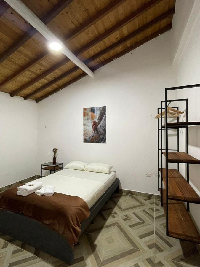 サン・ヒル Terramonti House Bed & Breakfast エクステリア 写真